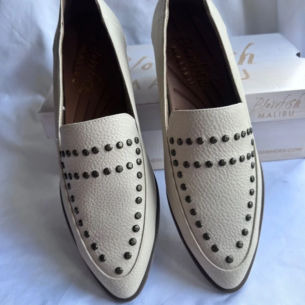 New Blowfish Malibu Harper Off White Loafers Studded Slip On Vegan Shoes‎ US 10M